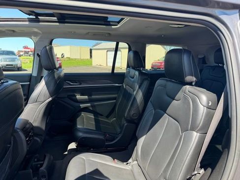 Certified 2023 Jeep Grand Cherokee L Limited AWD/4WD image 28