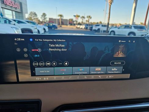 Used 2025 Nissan Armada Platinum Reserve image 28