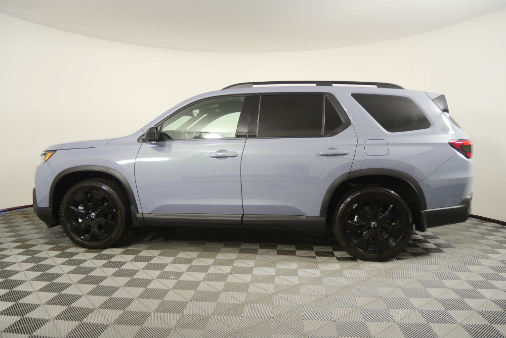 Used 2026 Honda Pilot Black Edition image 7
