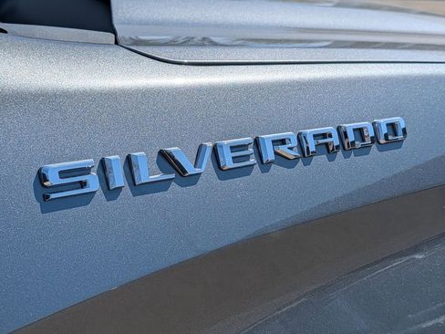 Used 2021 Chevrolet Silverado 1500 LT image 16