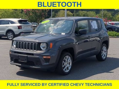 Used 2023 Jeep Renegade Latitude AWD/4WD image 12