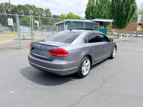 Used 2014 Volkswagen Passat TDI SEL Premium FWD image 5