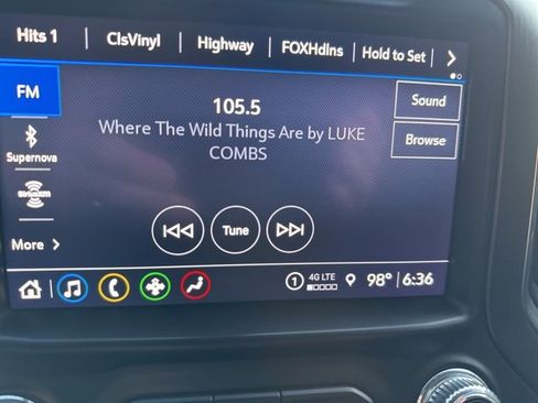 Used 2023 GMC Sierra 2500 AT4 image 46