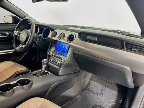 Used 2022 Ford Mustang Premium RWD image 31