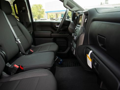 New 2026 Chevrolet Silverado 2500 Custom w/ Custom Value Package AWD/4WD image 18
