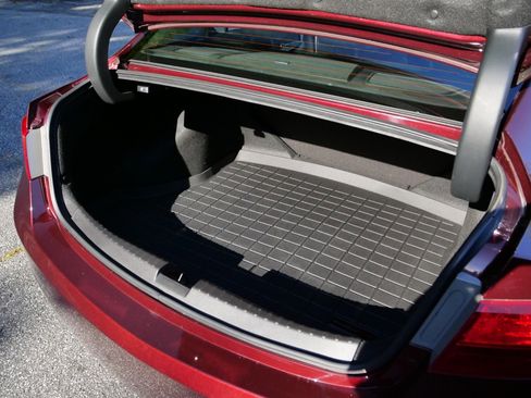 Used 2013 Acura ILX w/ Technology Package image 22