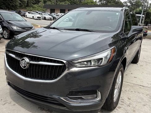 Used 2019 Buick Enclave Essence FWD image 11