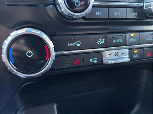 Used 2022 Ford F150 XLT w/ Equipment Group 302A High image 33