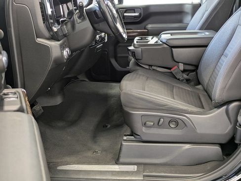 Used 2024 GMC Sierra 3500 SLE w/ SLE Convenience Package AWD/4WD image 7