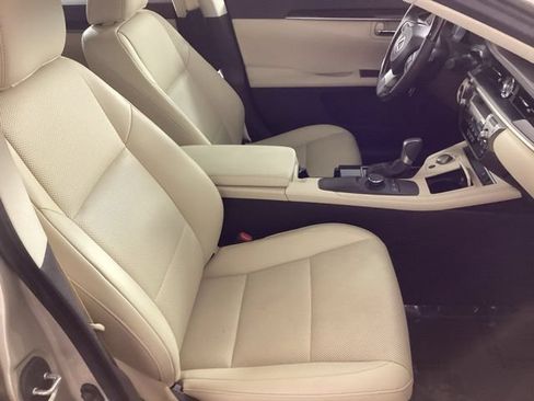 Used 2016 Lexus ES 350 w/ Premium Package w/Wood Trim FWD image 18