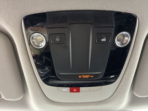Used 2024 Kia Seltos S AWD/4WD image 18