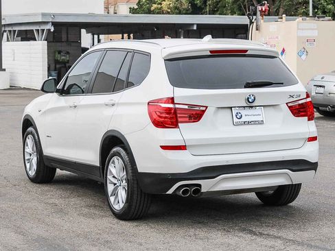 Used 2017 BMW X3 sDrive28i image 4
