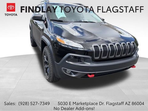 Used 2016 Jeep Cherokee Trailhawk w/ Comfort/Convenience Group AWD/4WD image 1