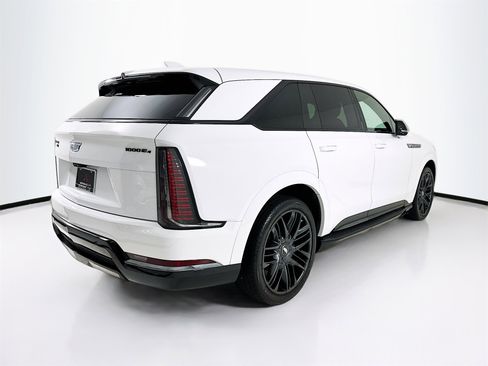 Used 2025 Cadillac Escalade IQ Sport 2 w/ LPO, ONYX Package image 8