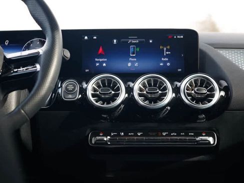 Certified 2025 Mercedes-Benz GLA 250 GLA 250 image 16