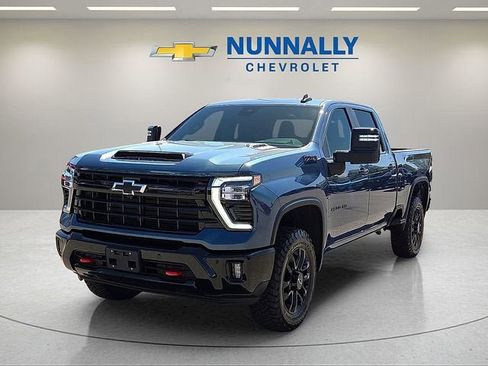 New 2026 Chevrolet Silverado 2500 LT w/ Trail Boss Package AWD/4WD image 1