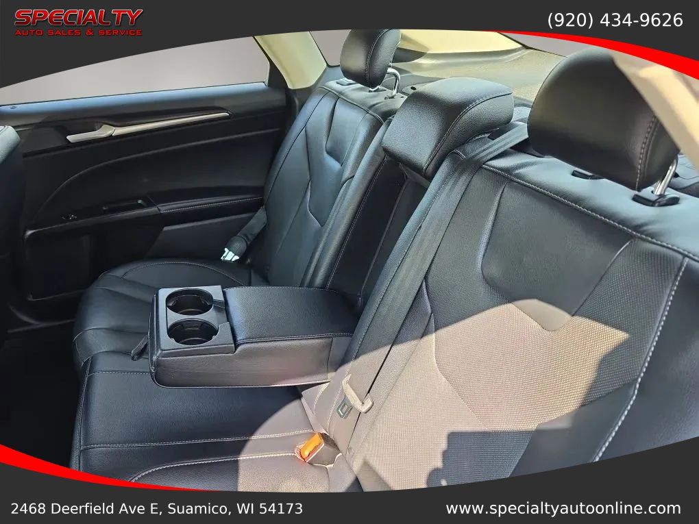 Used 2019 Ford Fusion Titanium FWD image 31