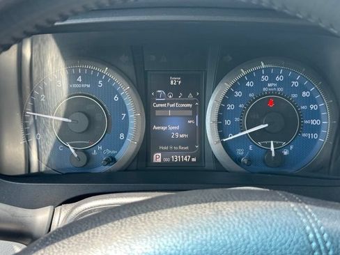 Used 2017 Toyota Sienna XLE w/ XLE Navigation Package FWD image 16