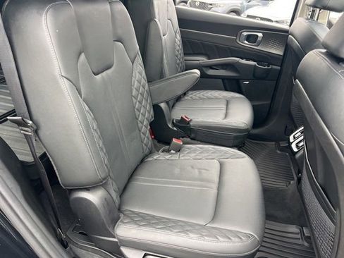 Used 2022 Kia Sorento SX image 37