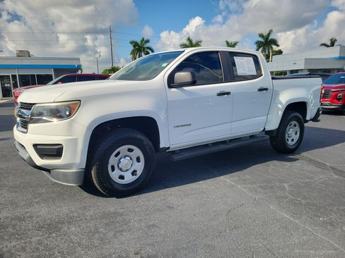 Used 2017 Chevrolet Colorado W/T w/ WT Convenience Package RWD image 2