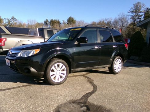 Used 2011 Subaru Forester 2.5X Premium w/ All-Weather Pkg image 15