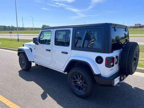 New 2026 Jeep Wrangler Unlimited Sport AWD/4WD image 10