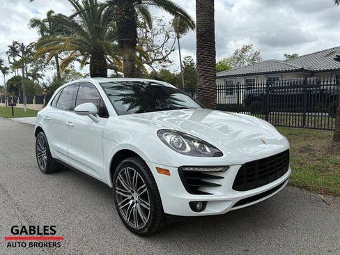 Used 2016 Porsche Macan S image 4