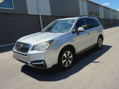 Used 2018 Subaru Forester 2.5i Premium AWD/4WD image 4