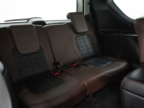 Used 2020 Nissan Armada Platinum w/ Platinum Reserve Package image 14