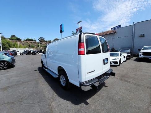 Used 2025 Chevrolet Express 2500 w/ Driver Convenience Package RWD image 6