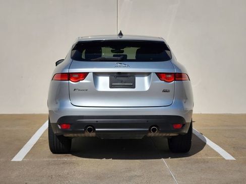 Used 2020 Jaguar F-PACE Prestige image 6