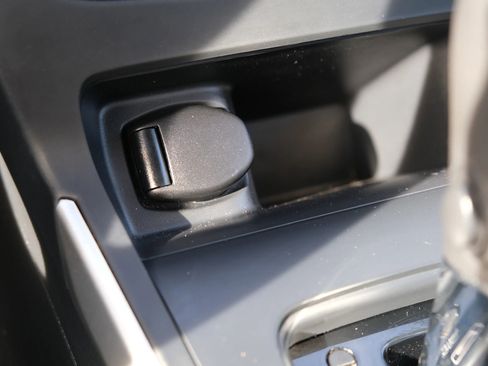 Used 2017 Nissan Sentra SV w/ Style Package image 28