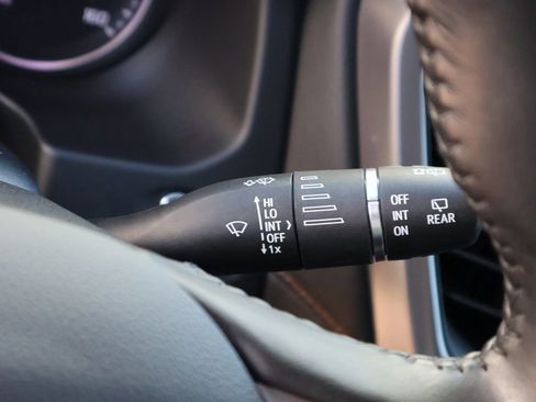 Used 2022 GMC Acadia AT4 image 38