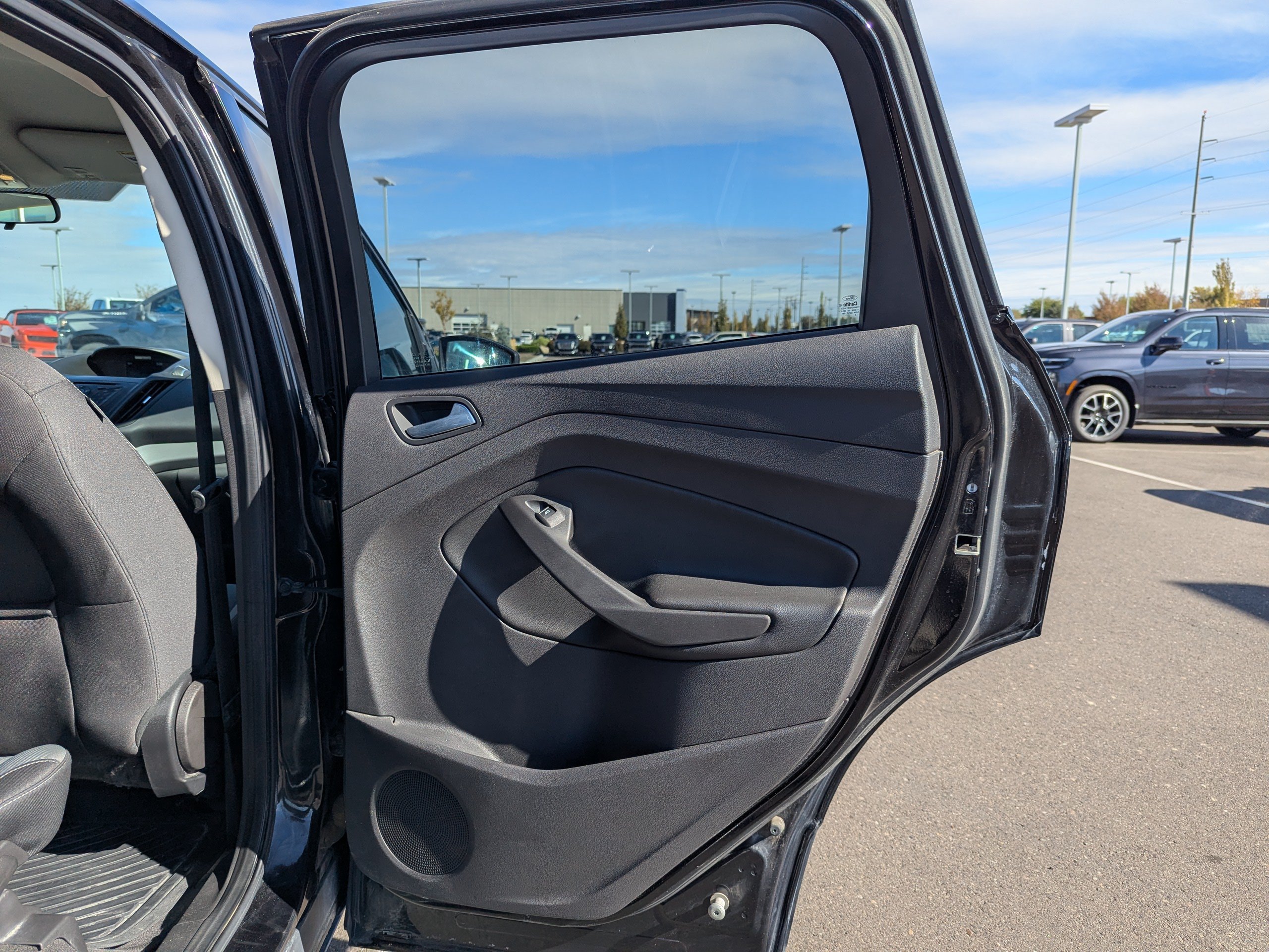 Used 2015 Ford Escape SE AWD/4WD image 33