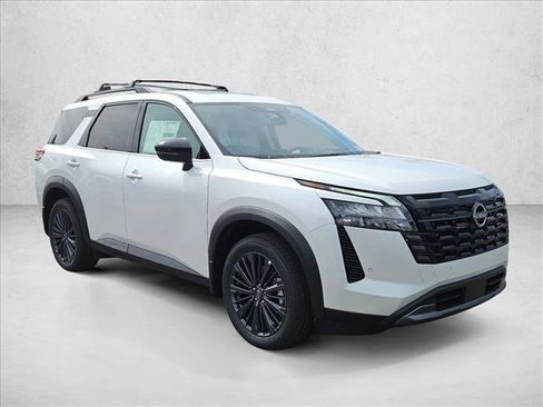 New 2026 Nissan Pathfinder SL FWD image 7