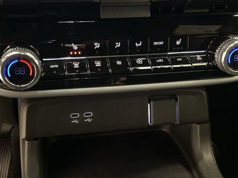 Used 2024 Honda Prologue EX image 30