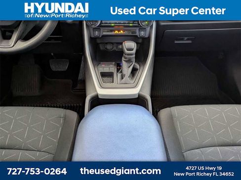 Used 2025 Toyota RAV4 XLE image 22