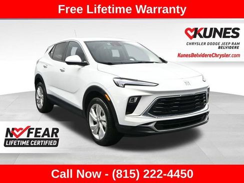 Used 2025 Buick Encore GX Preferred AWD/4WD image 1