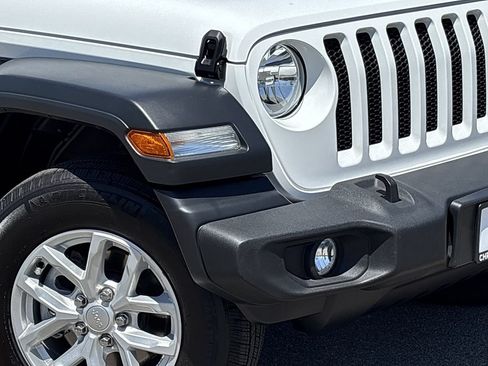Used 2023 Jeep Wrangler Unlimited Sport AWD/4WD image 7