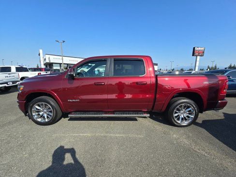 Used 2022 RAM 1500 Laramie w/ Sport Appearance Package image 7