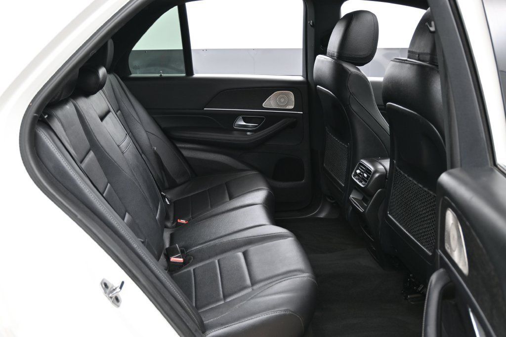Used 2022 Mercedes-Benz GLE 350 4MATIC w/ Premium Package image 38