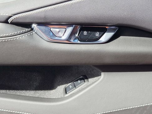 Used 2022 Chevrolet Corvette Stingray Preferred Cpe w/ Z51 Performance Package image 41