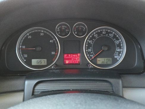 Used 2004 Volkswagen Passat GLS FWD image 16