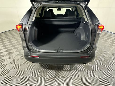 Used 2023 Toyota RAV4 XLE w/ Convenience Package FWD image 31