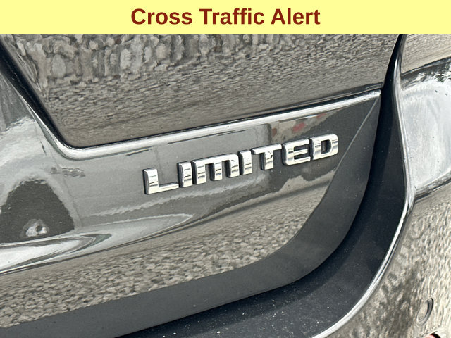 Used 2023 Jeep Grand Cherokee L Limited AWD/4WD image 13