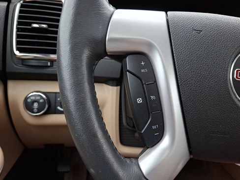 Used 2012 GMC Acadia SLT AWD/4WD image 22