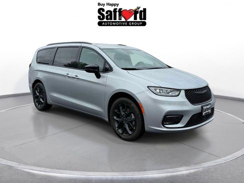 New 2026 Chrysler Pacifica Select w/ S Appearance Package AWD/4WD image 9