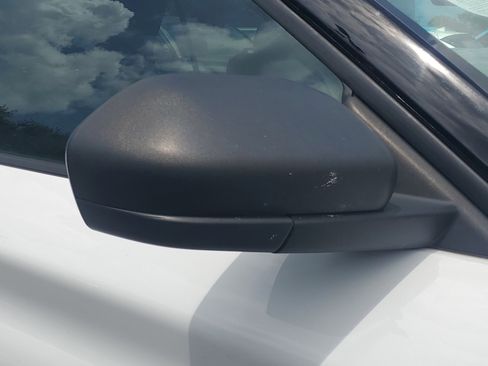 Used 2020 Ford Explorer XLT w/ Equipment Group 202A AWD/4WD image 5