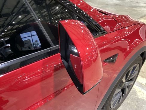 Used 2022 Tesla Model X image 19