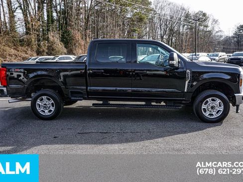 Used 2025 Ford F250 XLT image 9